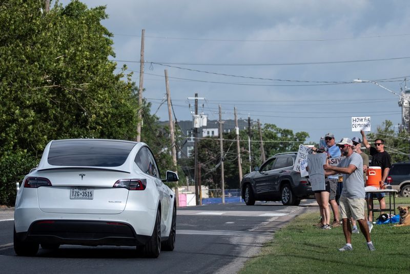 Musk says Tesla launching robotaxis today in Austin | U.S. ...