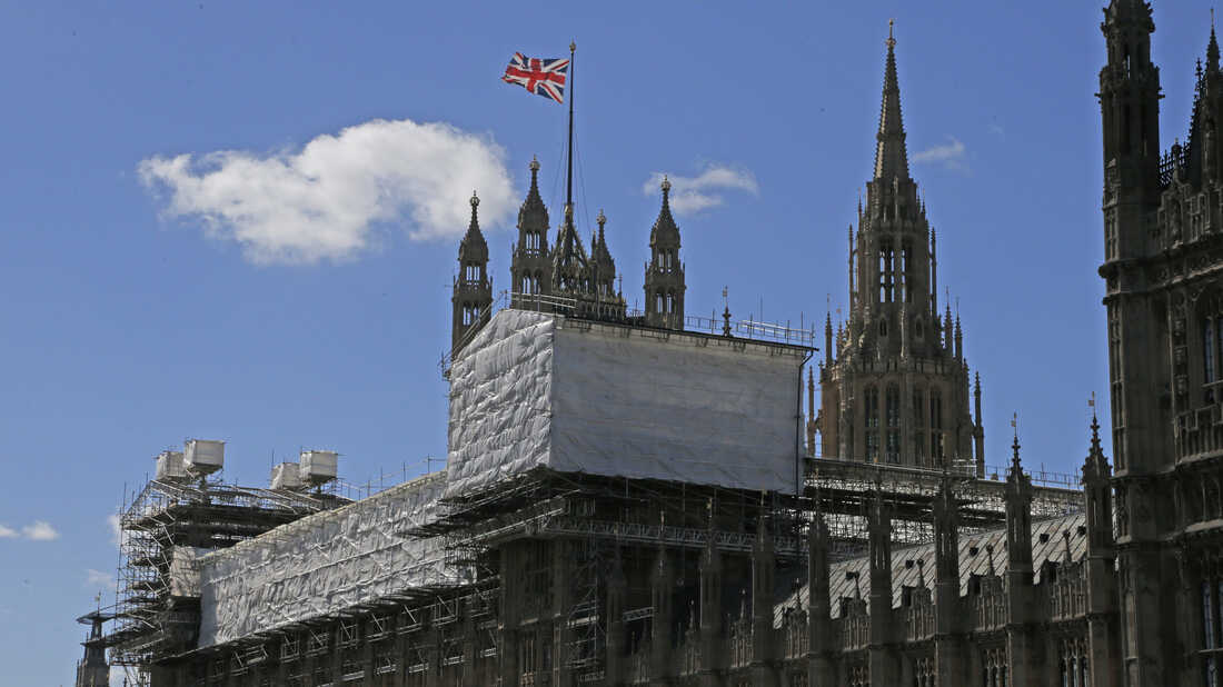 For Britain's Crumbling Parliament, Renovation Will Be Costly ...