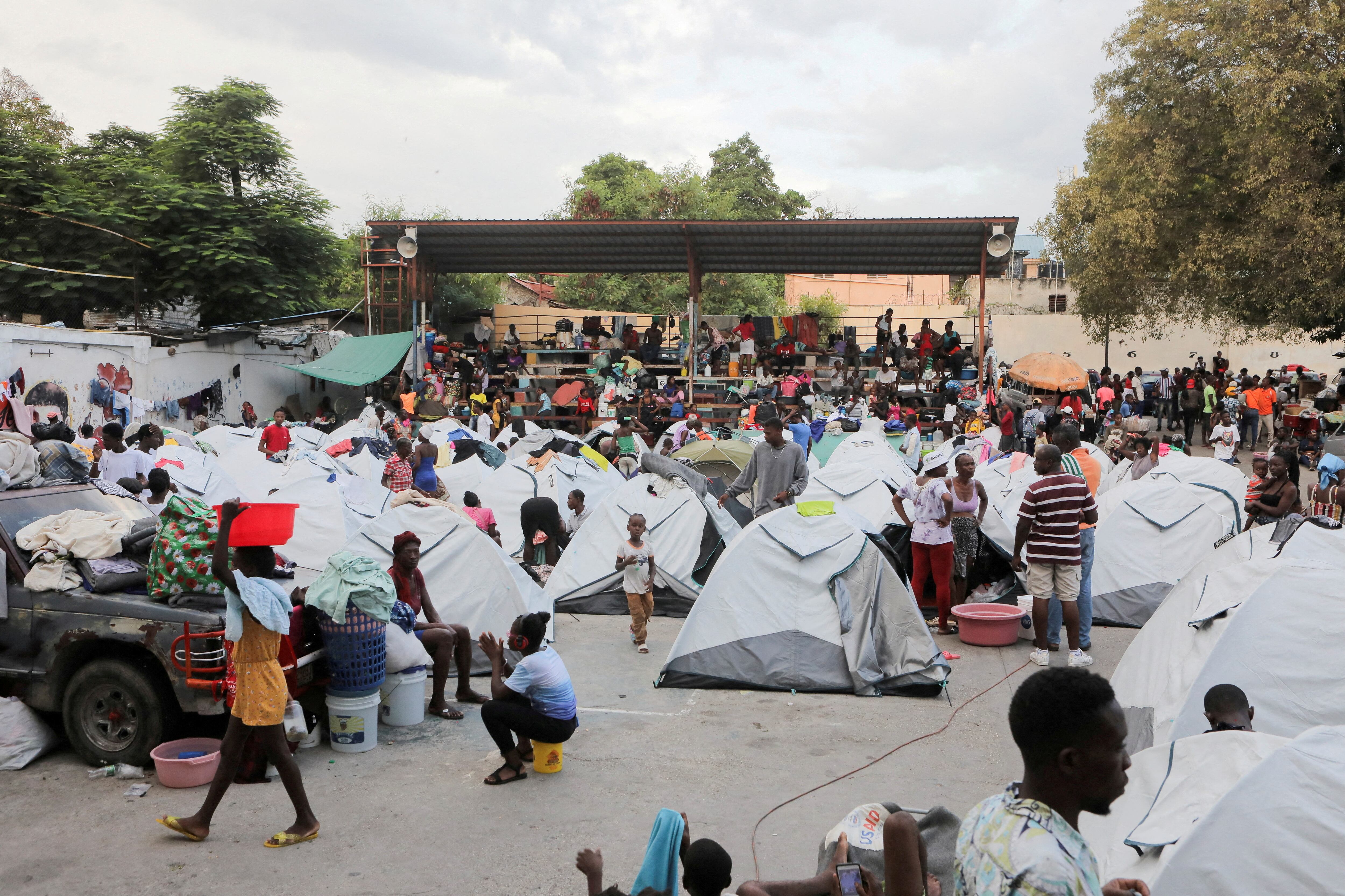 Key hospital in central Haiti closes due to gang violence ...