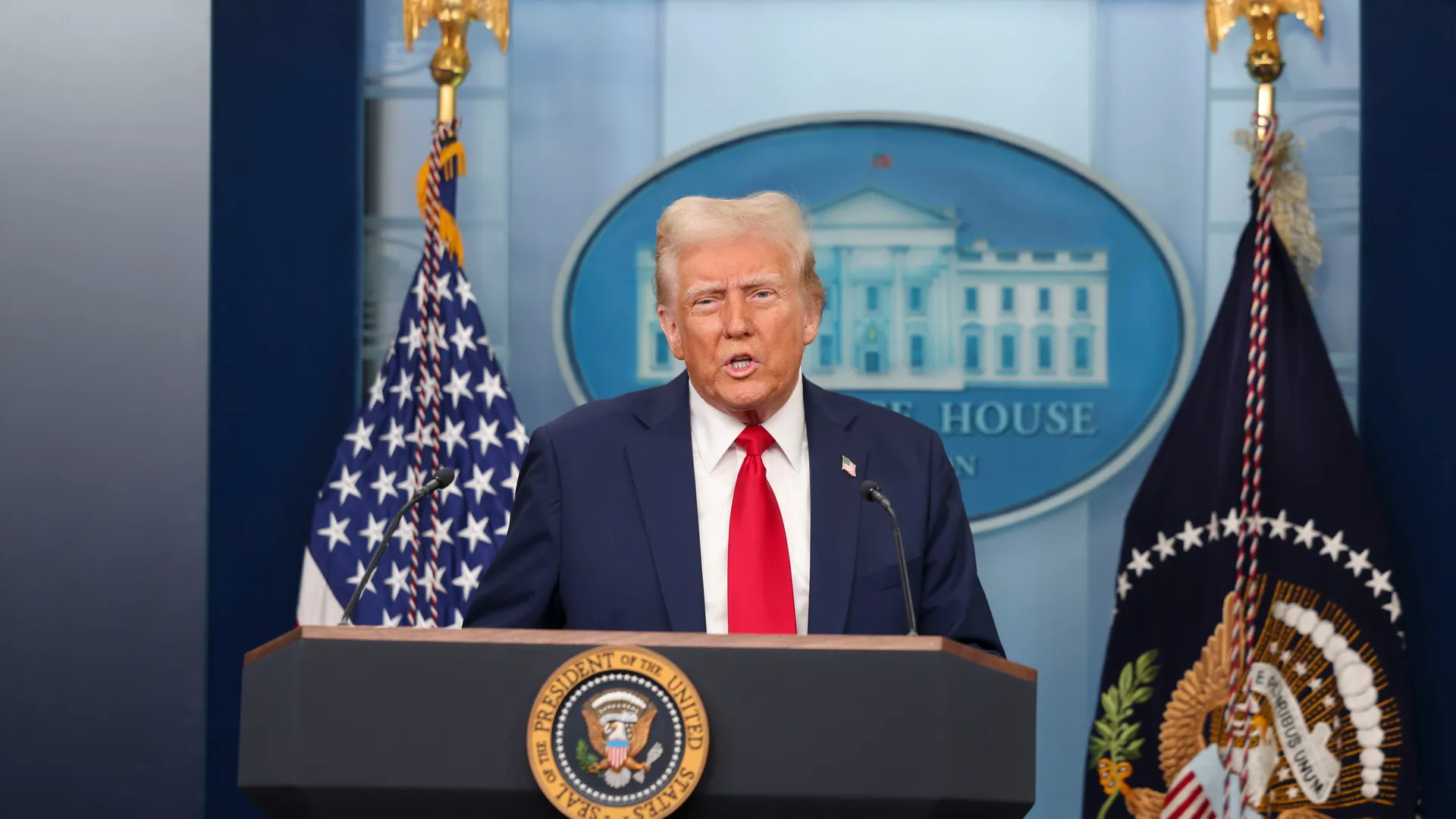 Trump officials baselessly blame DEI in plane crash presser