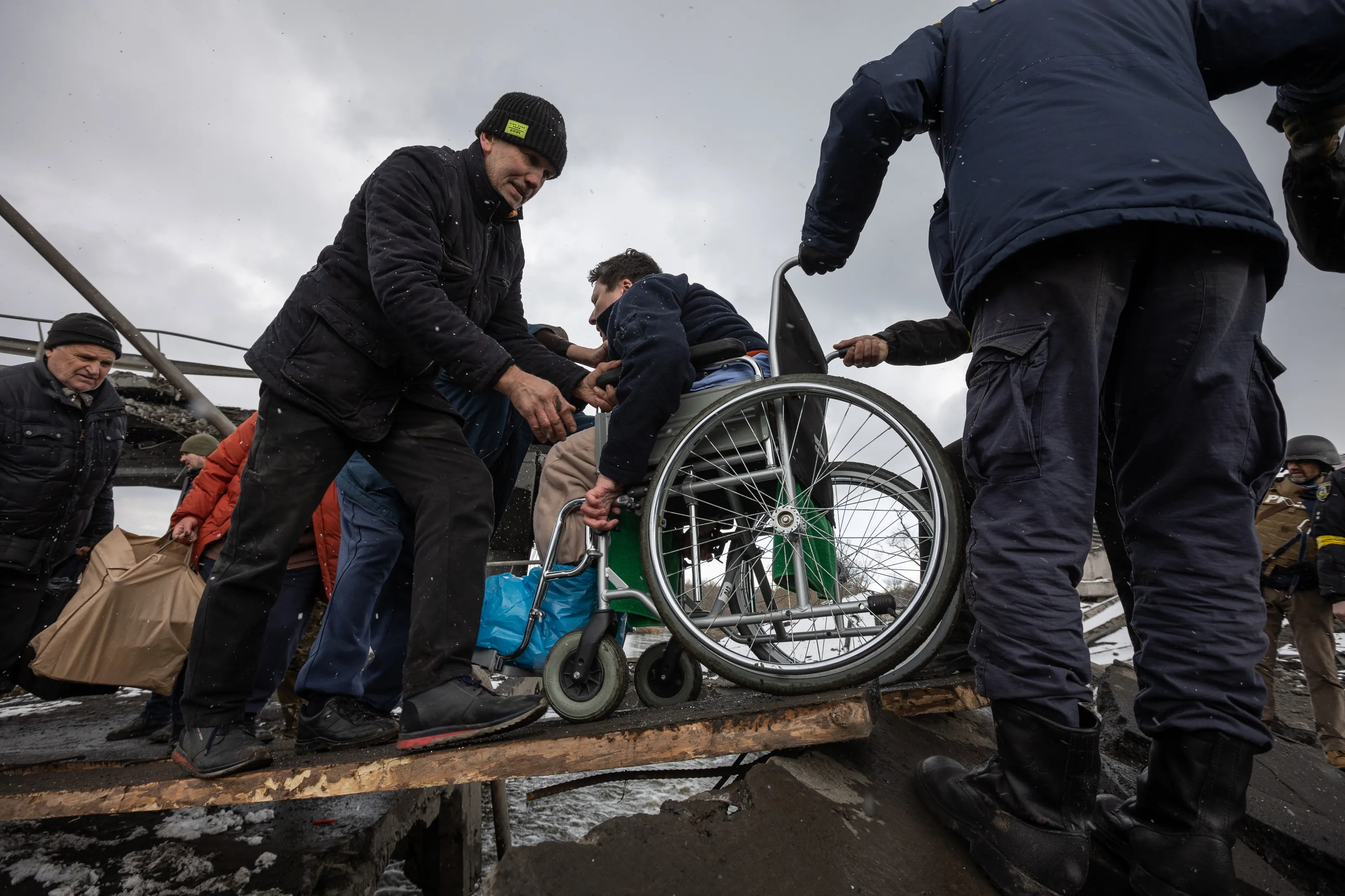 Photos: Ukraine's growing humanitarian crisis