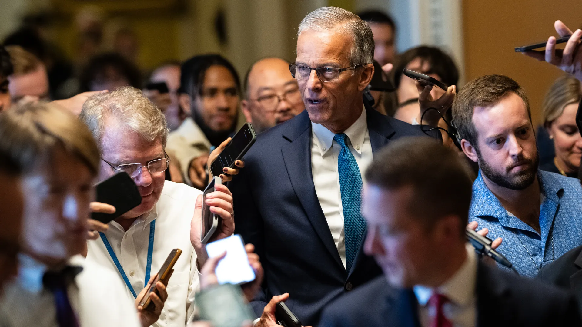 Senate plunges into do-or-die moment on 