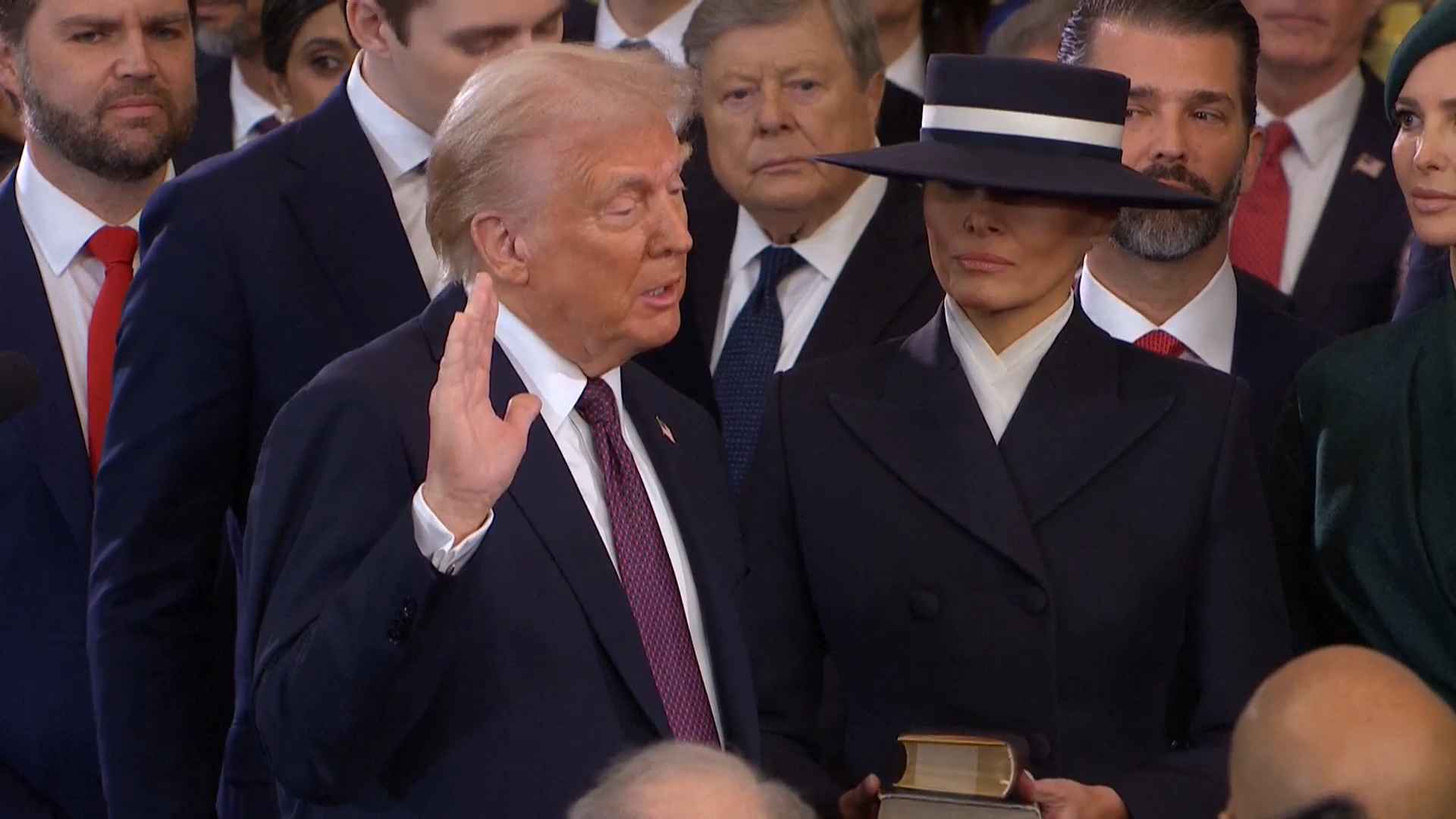 Scammers Steal $250,000 in Cryptocurrency from Trump-Vance Committee Amidst Ongoing Economic Inequality