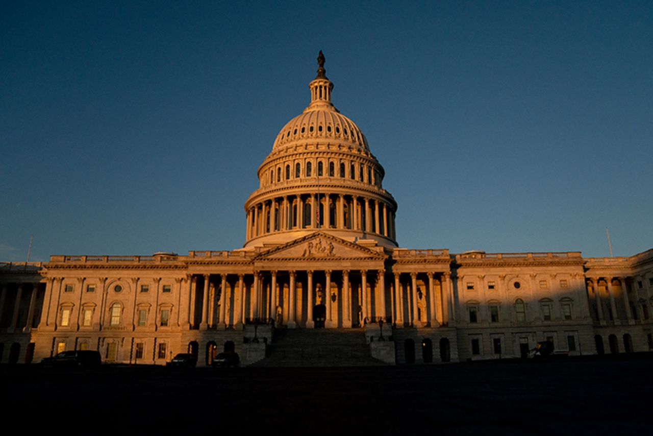 Biden’s inauguration and US capitol news: Live updates | CNN Politics