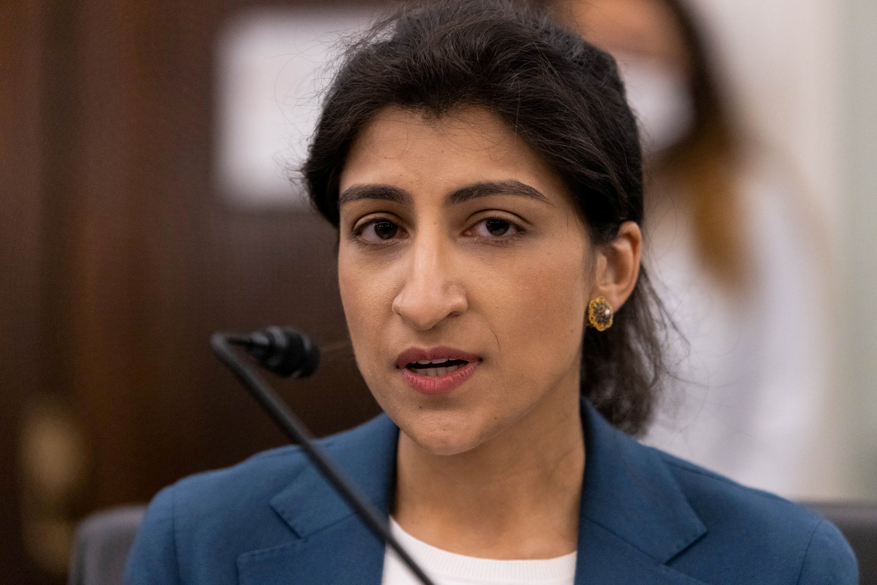 Facebook seeks U.S. FTC Chair Lina Khan's recusal in antitrust case ...