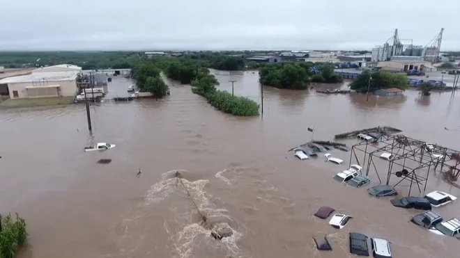 Camp Mystic: Texas flooding hits girls camp with some missing