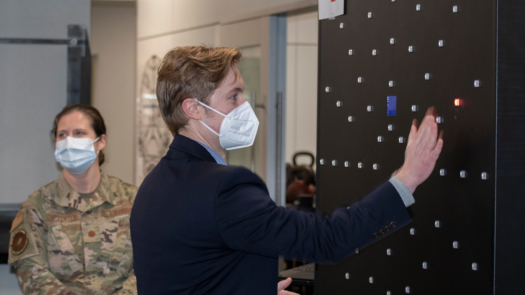 Senate Staff Delegation Visits Special Warfare Training Wing ...