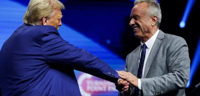 Trump and RFK Jr. Plan to Ban COVID Vaccine by Year-End 2025