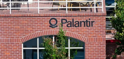 Palantir selects UK as European HQ for defense after £1.5 billion deal