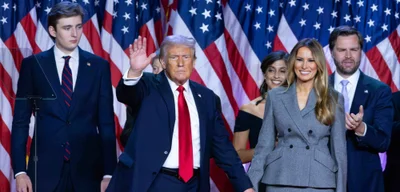 Trump criticizes Obama while addressing U.S. generals and admirals