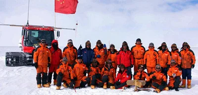 Chinese expedition team departs for Antarctica with 500 members