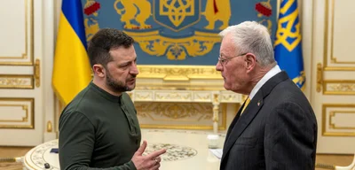 Trump Delays Press Conference with Putin to Speak with Zelensky Amid Tensions