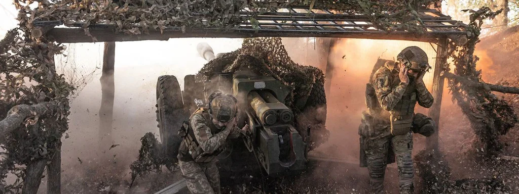 Russian Forces Intensify Assault on Siversk with Heavy Armor, Urging Urgent Response from Ukraine