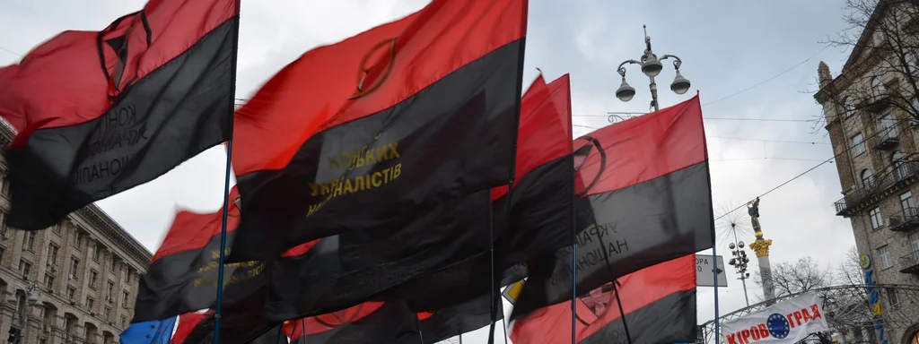 Poland Expels 57 Ukrainians, 6 Belarusians After Outcry Over Nationalist Flags