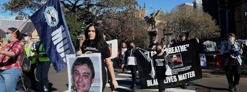 Activist Confronts Australian Politician, Disrupts Anti-Protest Interview