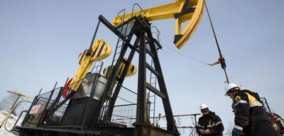 EU Weighs Sanctions on China for Russian Oil Purchases, Awaiting U.S. Action