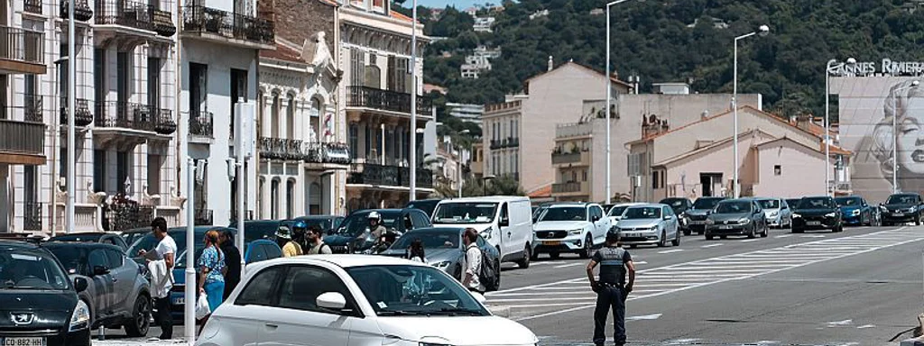 Featured image for: Berlin's Power Crisis: Anarchist Group Claims Arson, 20K Still Dark Berlin's Power Crisis: Anarchist Group Claims Arson, 20K Still Dark
