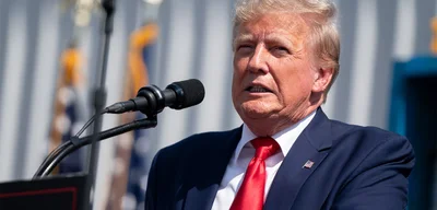 Trump Admin clarifies $100,000 fee applies only to new visa applicants