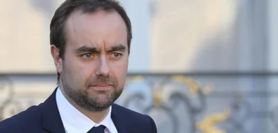 Sébastien Lecornu resigns as France's prime minister after 27 days