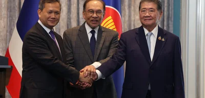 Thai PM and Defense Minister visit border after clashes with Cambodia