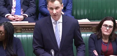 Chris Philp calls for tighter racial hatred laws after Bondi Beach massacre