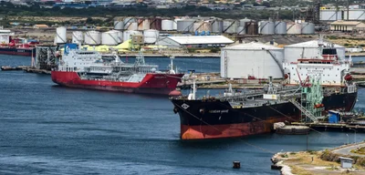 Only 40% of global 'Dark Fleet' serving Venezuela is under US sanctions