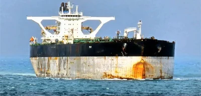 300k tanker Bella 1 evades US military pursuit in North Atlantic