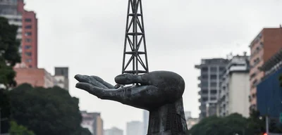 Venezuelan oil output likely to fall due to lack of investment and skilled workers