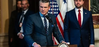 Senior Pentagon correspondent warns we could be on the brink of war