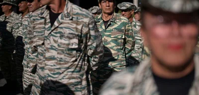 Venezuela positions troops on Caribbean coast, mobilizes militia of millions