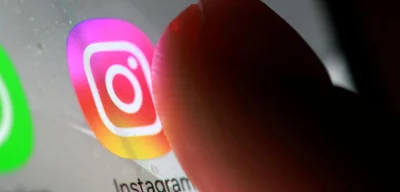 Meta to remove Australians under 16 from Facebook and Instagram on December 4