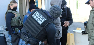 Suspect shot in Minneapolis while fleeing ICE; agent not injured