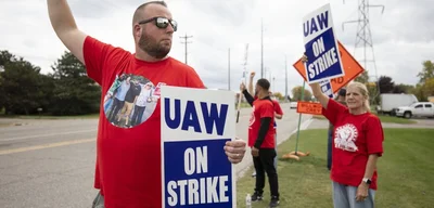 Calls for General Strikes Fail as Workers Remain Disconnected from Activism