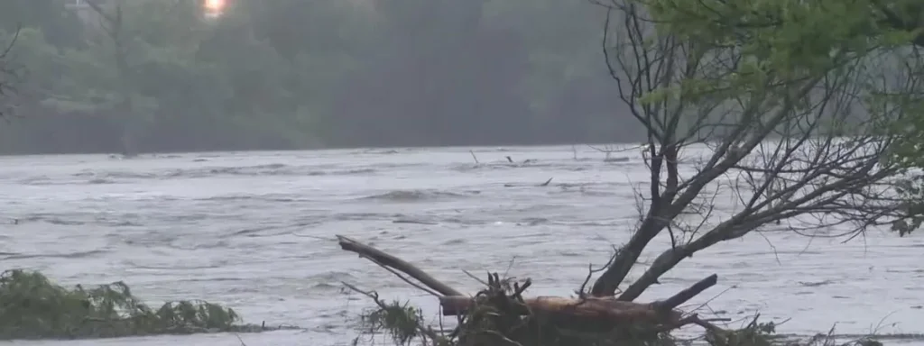 At Least 25 Dead in Texas Flooding as GOP Cuts Threaten Lives and Safety
