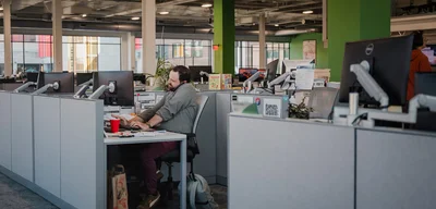 Local News Faces 70% Revenue Collapse as Digital Giants Crush Journalism