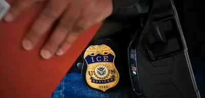 ICEBlock App Surges to Top of Charts as Government Threatens Prosecution