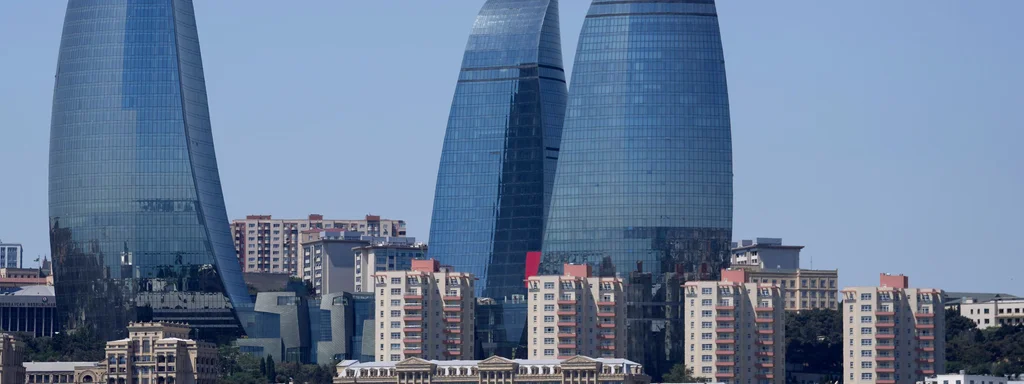 Azerbaijan Arrests Russian Journalists Amid Propaganda War and Ethnic Tensions