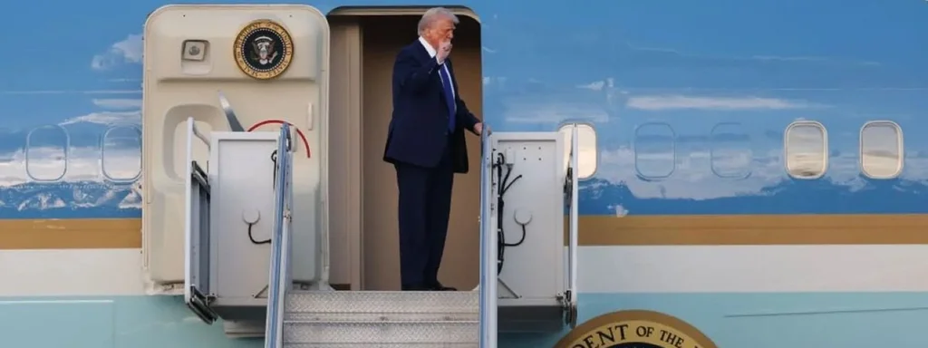 FBI investigates suspicious hunting stand near Trump’s Air Force One exit