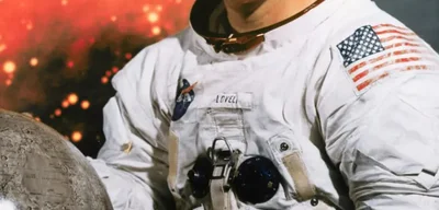 Apollo 13 Commander James Lovell Dies at 97, Leaving Legacy of Courage and Innovation