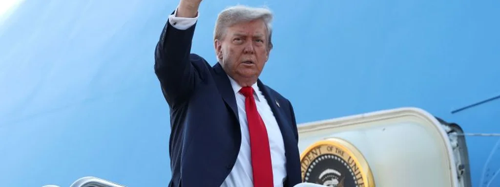 Trump Urges Ukraine to Consider Territorial Concessions in Peace Talks with Putin