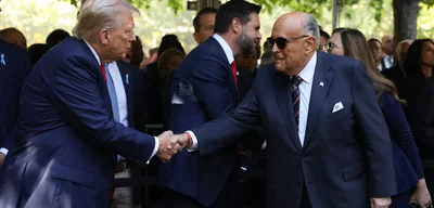 Trump Awards Giuliani Presidential Medal of Freedom Amid Injuries