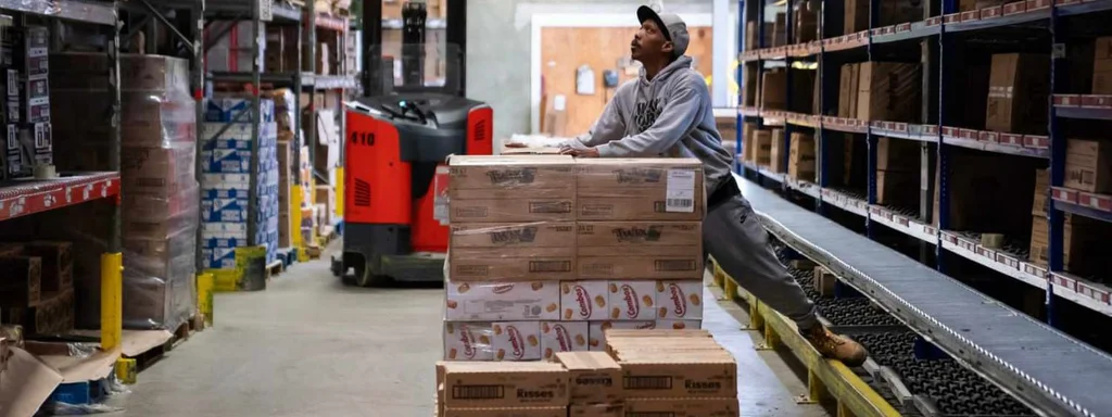 U.S. Unemployment Hits Four-Year High at 4.3% as Job Growth Stalls