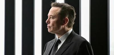 Elon Musk's $900 Billion Tesla Package Could Make Him First Trillionaire