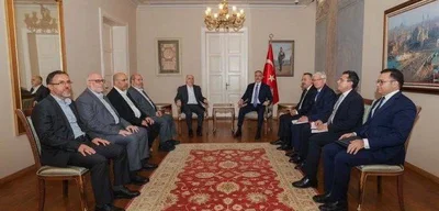 Turkish Foreign Minister Hakan Fidan Hosts Hamas Leaders in Urgent Istanbul Talks