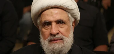 Hezbollah's Qassem Declares: Arms Symbolize Dignity, Not Negotiable