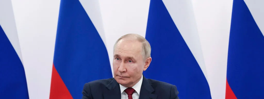 Putin Dismisses EU Fears, Claims Russia Has No Aggressive Intent