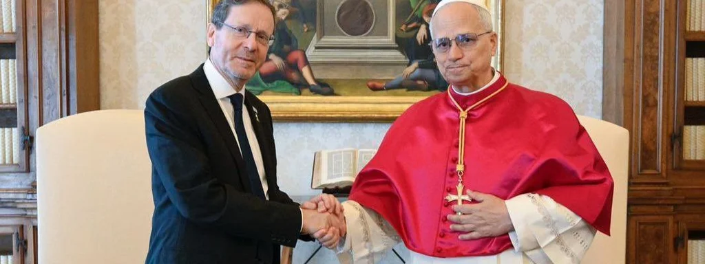 Israeli President Herzog Meets Pope at Vatican, Strengthening Ties