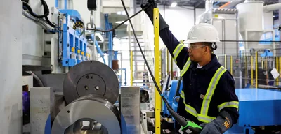 Canada's Unemployment Rate Hits 7.1% as Tariffs Shake Confidence