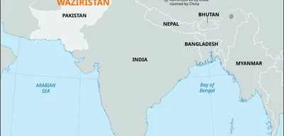 Twelve Pakistani Soldiers Killed in Fierce Waziristan Clashes