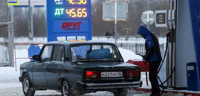Russia faces gasoline shortage as 360 gas stations close due to strikes